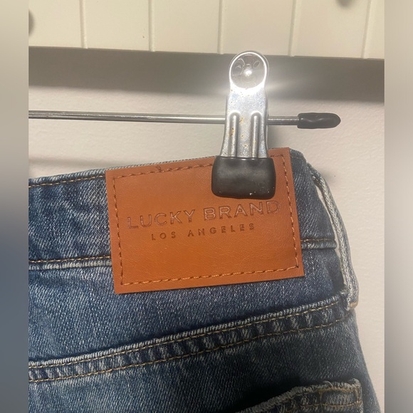 EUC Lucky Brand jean shorts button fly Sz. 2 - Picture 6 of 6